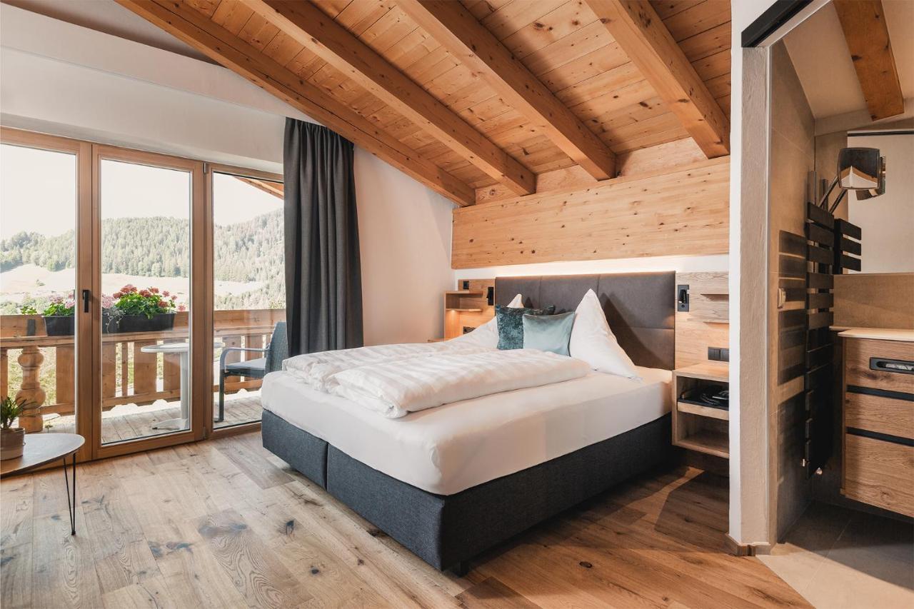 Dreibettzimmer mit Balkon