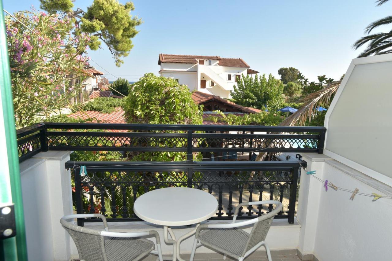 Studio Balcony
