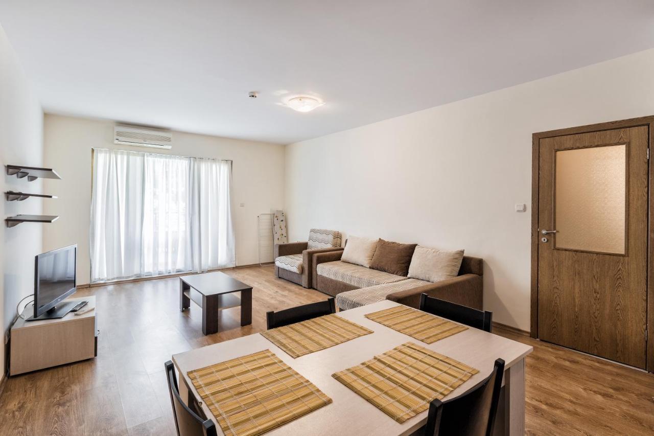 One-Bedroom Apartment Balcony