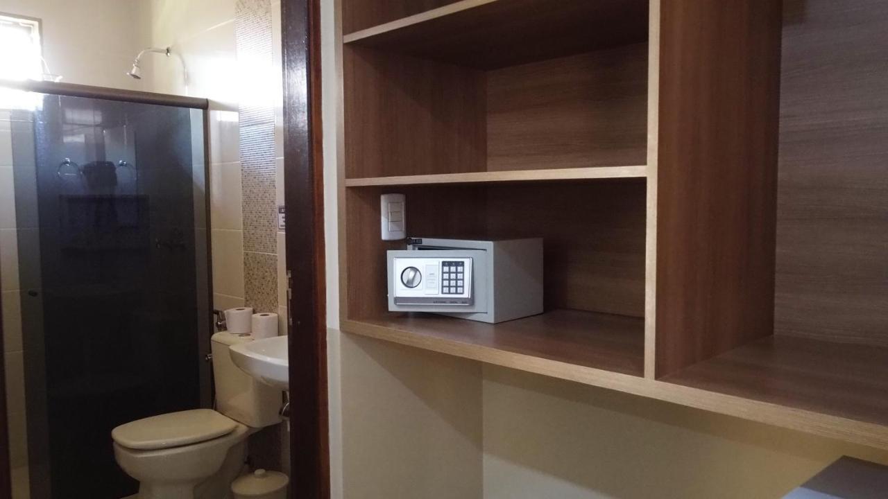 Family Room,1022557444:JPEG