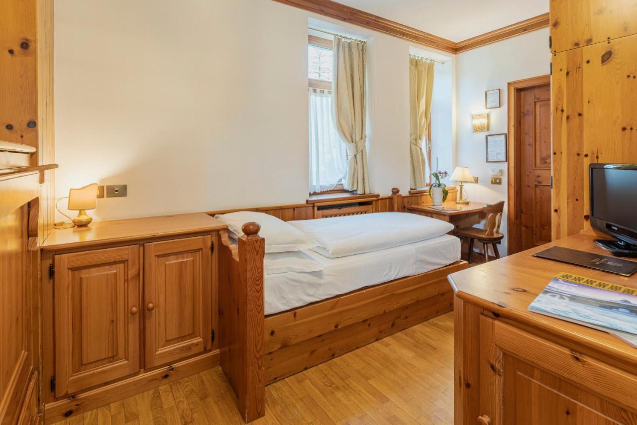 Single Room,1380909845:JPEG