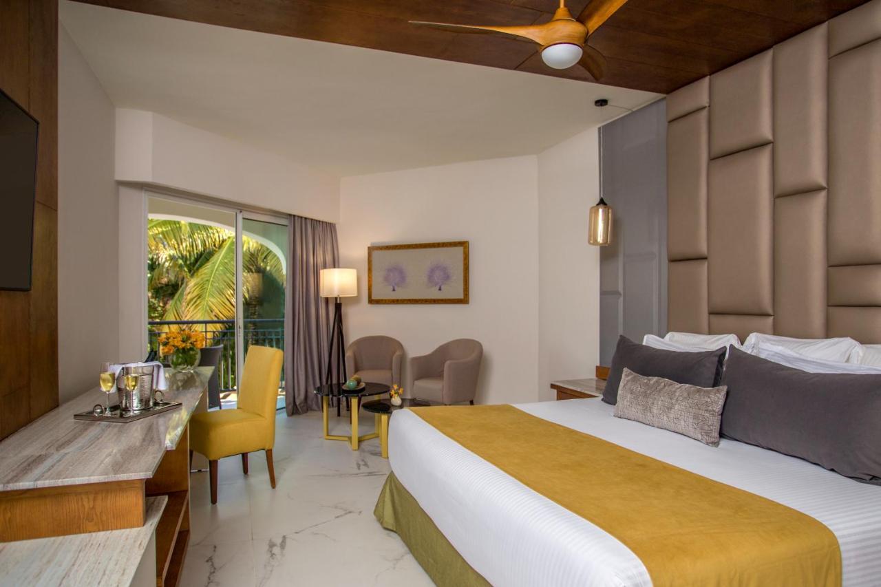 Preferred Club Junior Suite Tropical View Double,1274790931:JPEG