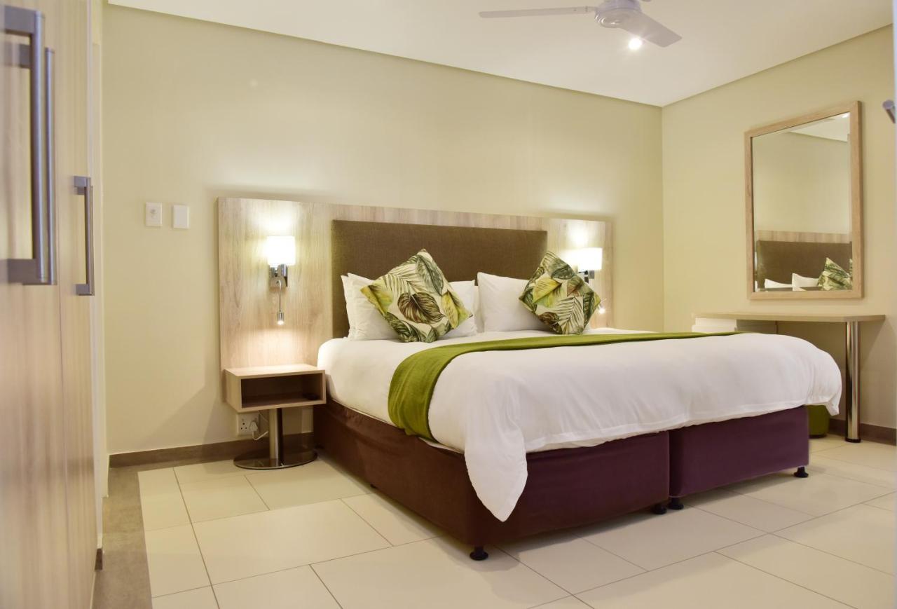 Three-Bedroom Apartment,1092282570:JPEG