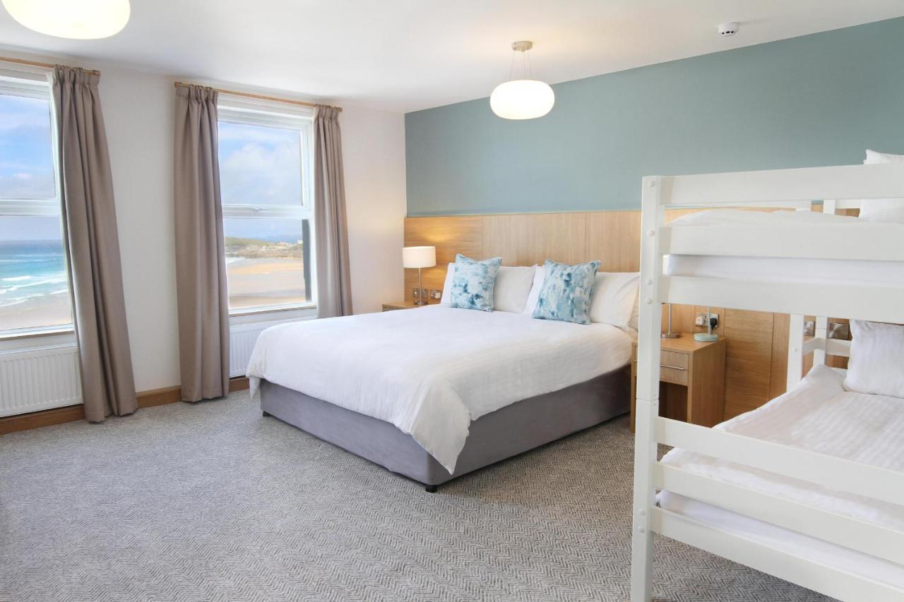 Family Room (2 Adults + 2 Children) with Sea View