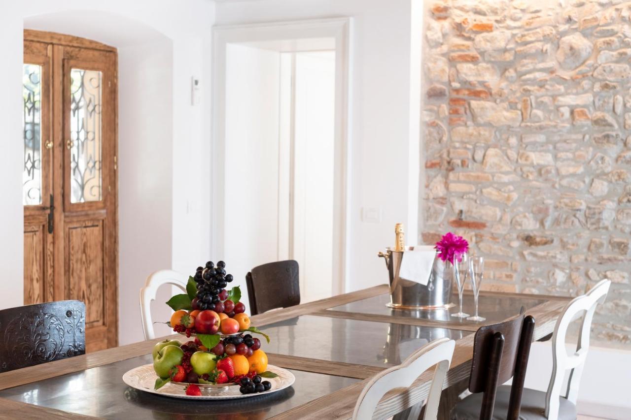 Suite Deluxe con Vista Lago Parziale - Dependance