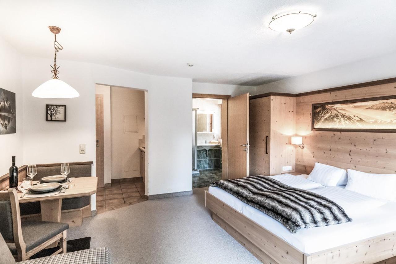 Superior Apartment,1115791674:JPEG