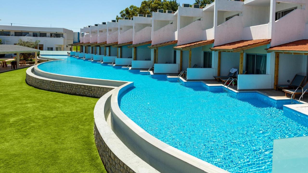 Executive Room Swim-Up