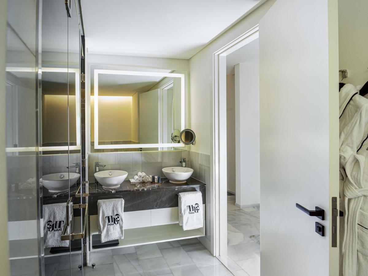 Familiesuite met 2 Slaapkamers, Uitzicht op Zee/Palm Jumeirah, een Balkon, een Keuken en een Slaapbank