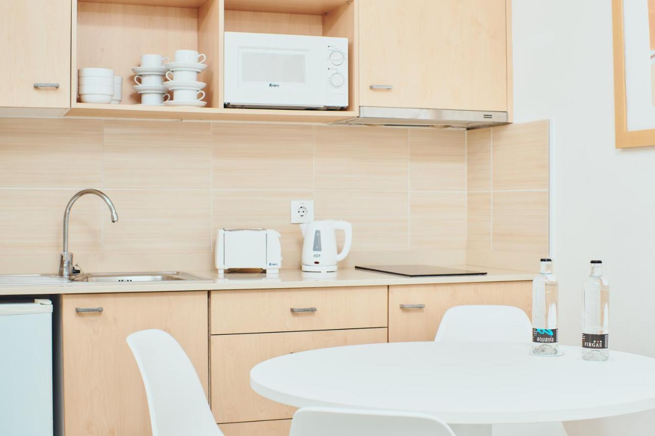 One-Bedroom Apartment,1207564804:JPEG