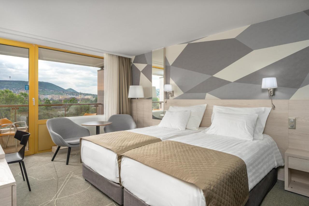 Premium Doppel- oder Zweibettzimmer mit Silvester-Galadinner