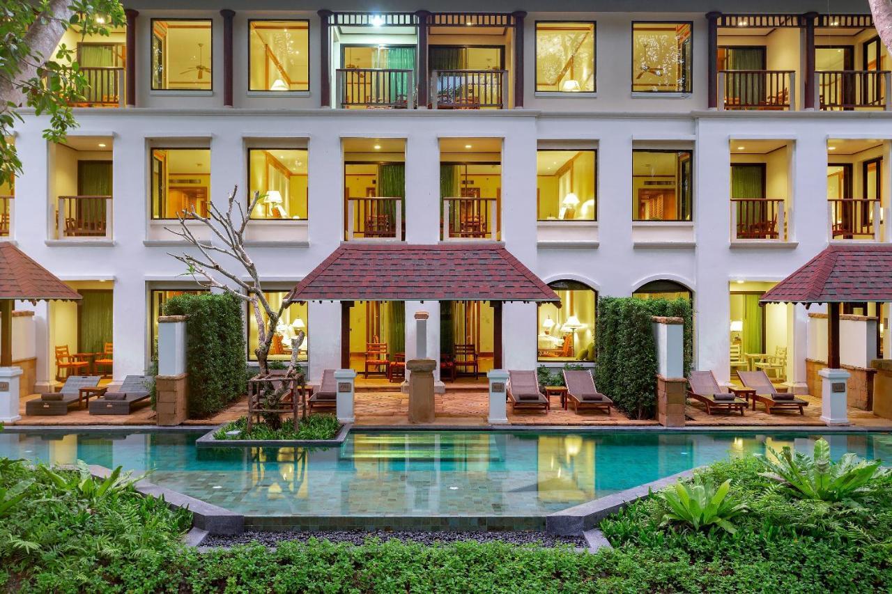 Grande Premium Doppelzimmer mit 2 Doppelbetten, Poolblick und Zugang zum Pool