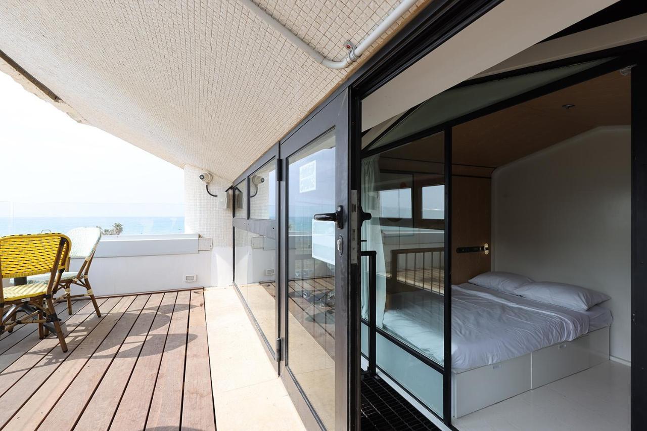 Tweepersoons Hoge Pod met Balkon en Zeezicht