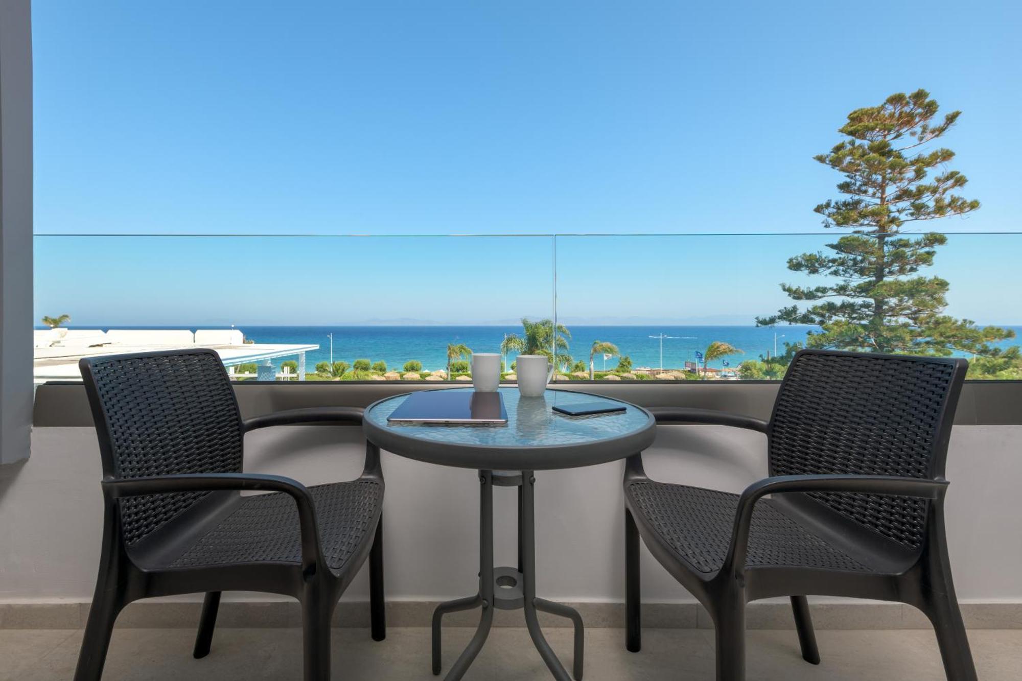 Superior Twin Room with Sea View
