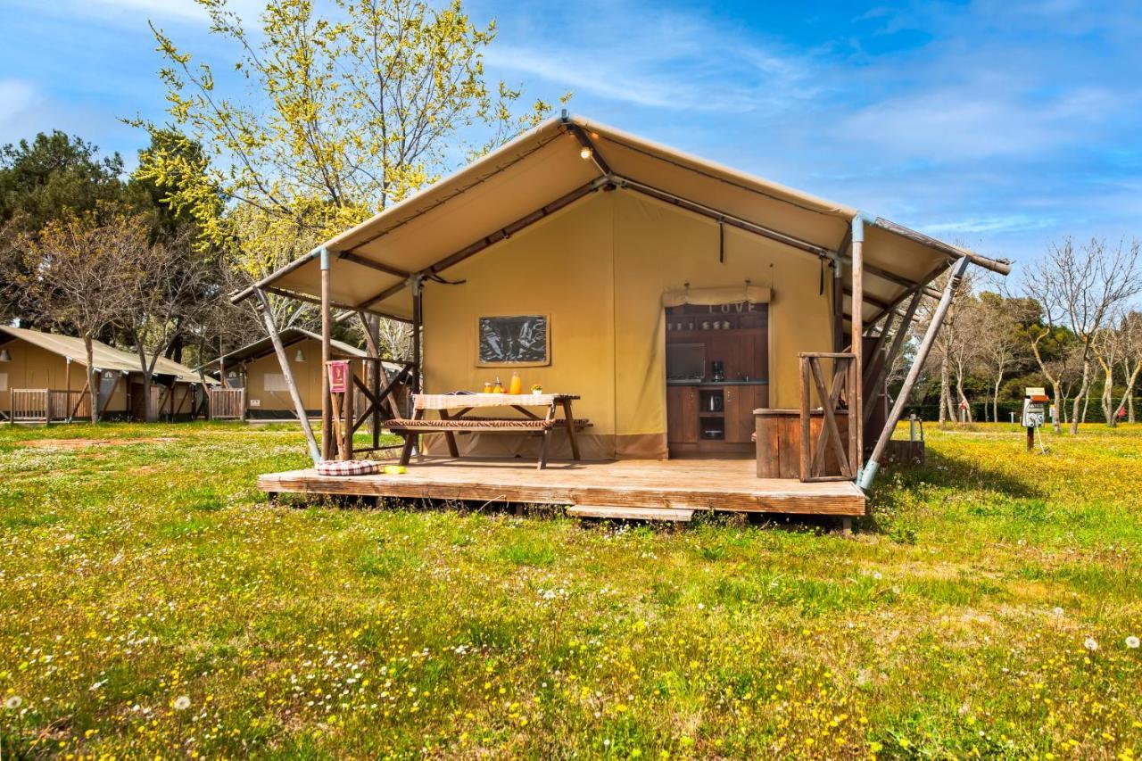 Deluxe Safari Tent
