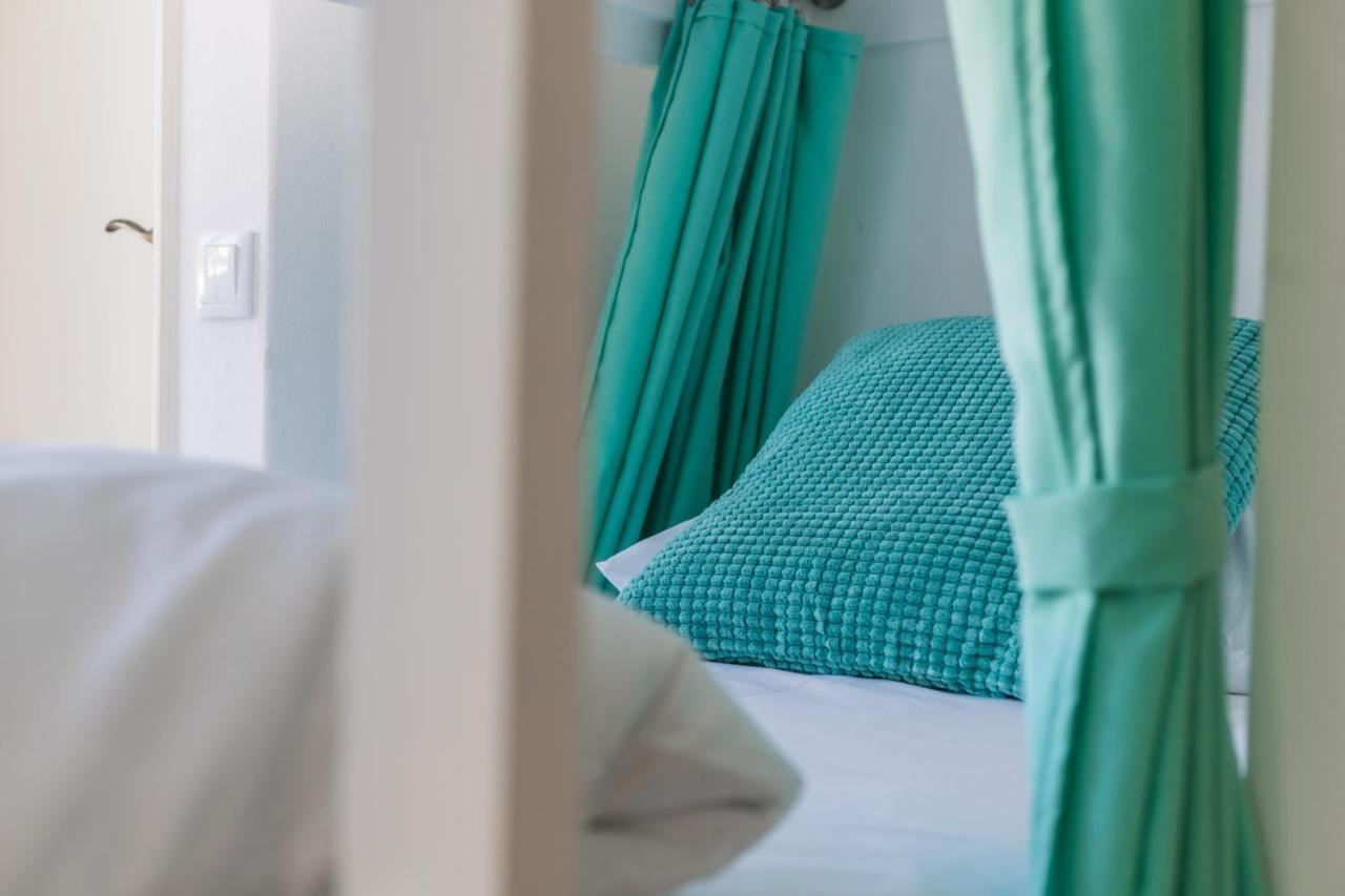 Mixed Dormitory Room