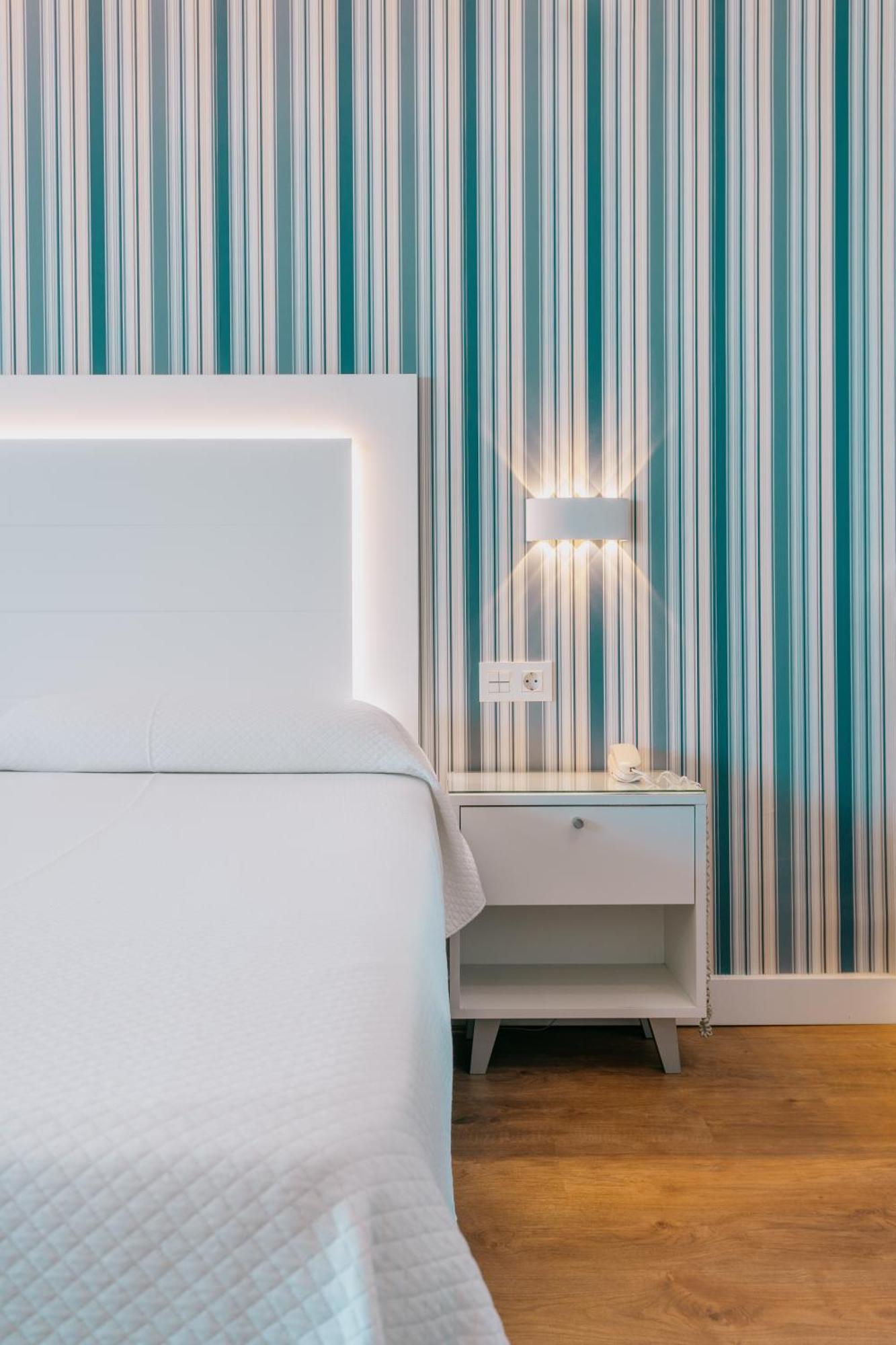 Double or Twin Room,1272621079:JPEG