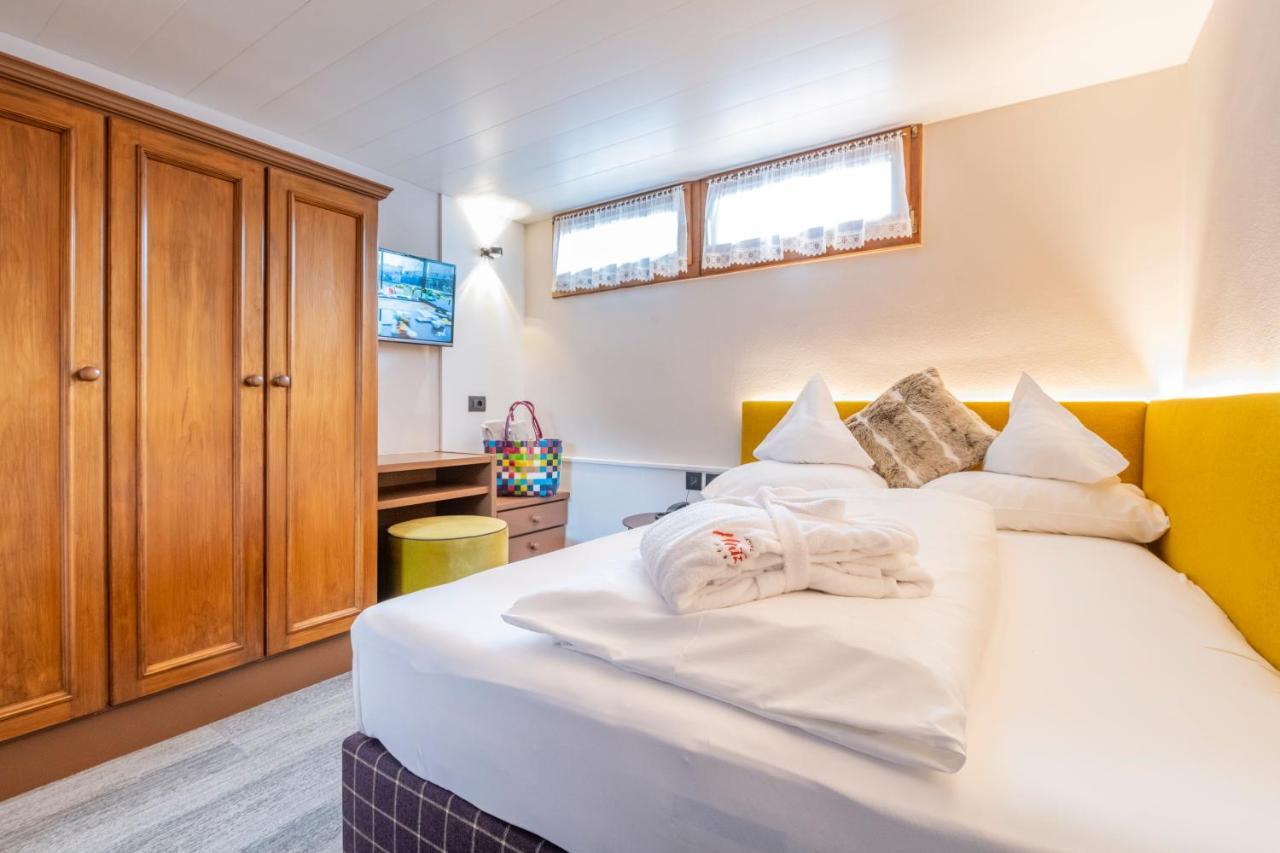 Single Room,1260149248:JPEG