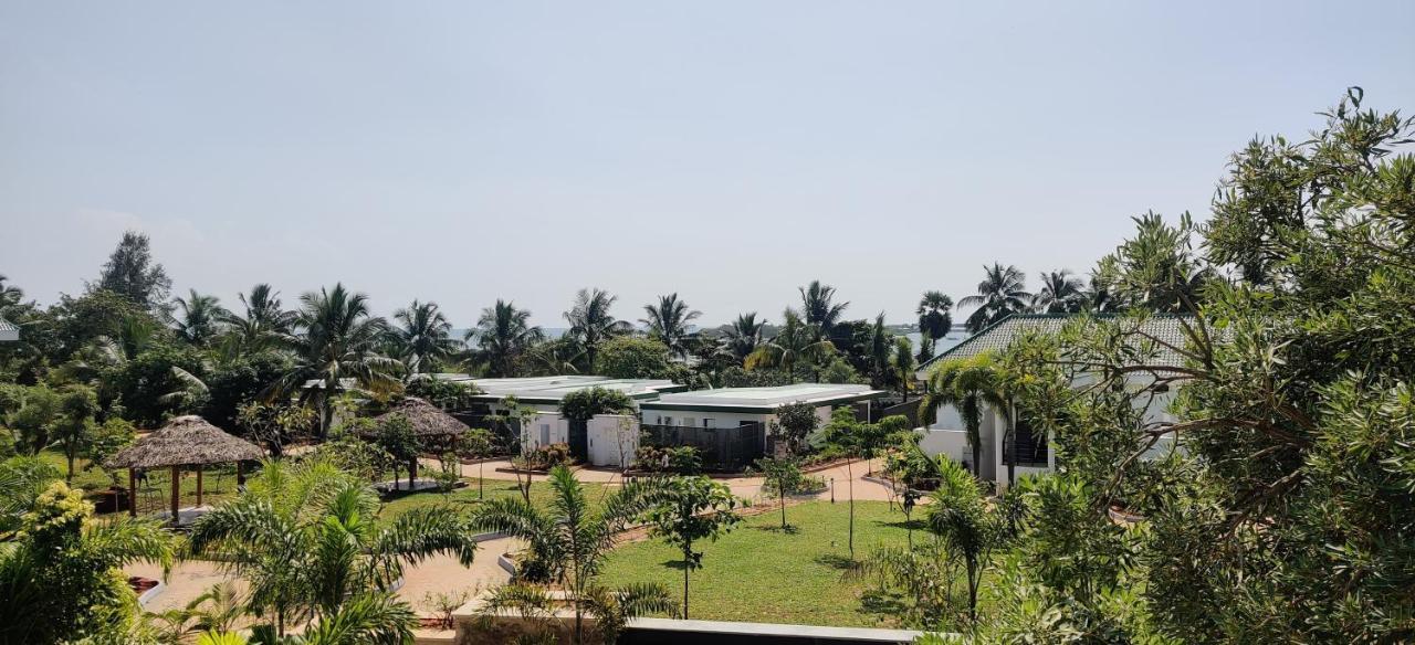 Chalet with Garden and Verandah with Complimentary Hi Tea