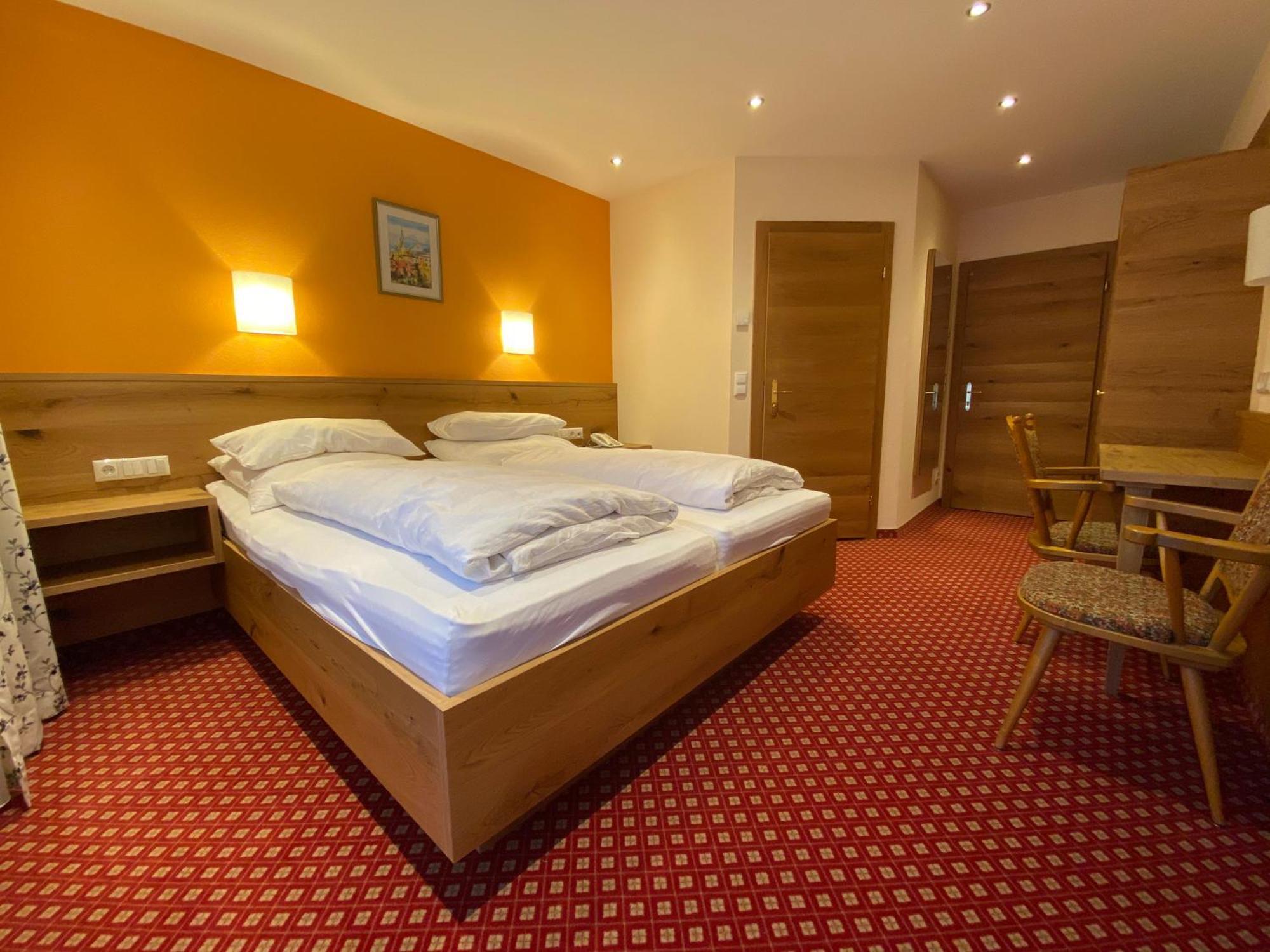 Double Room,1260878509:JPEG