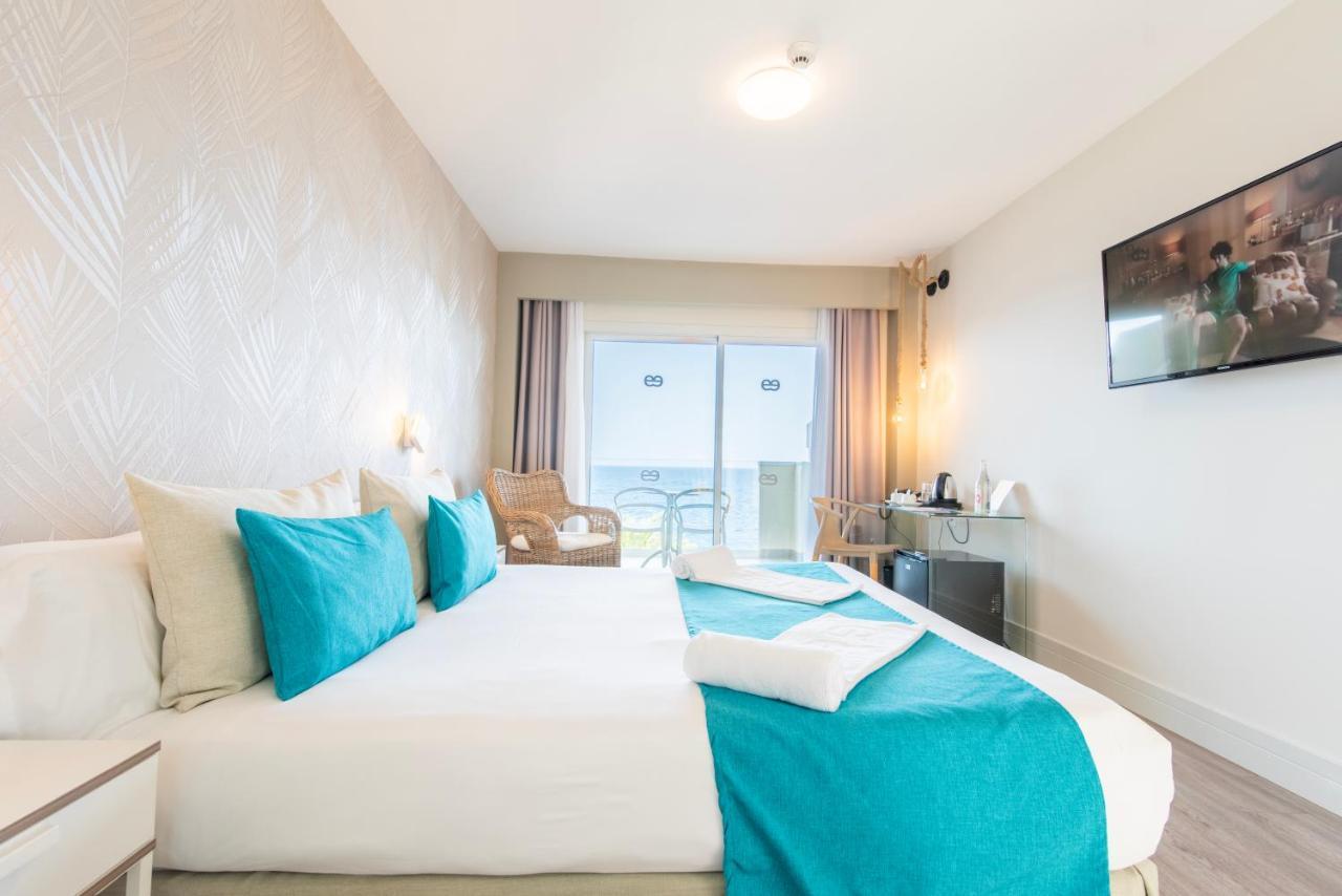 Tweepersoonskamer met 1 of 2 Bedden en Uitzicht op Zee