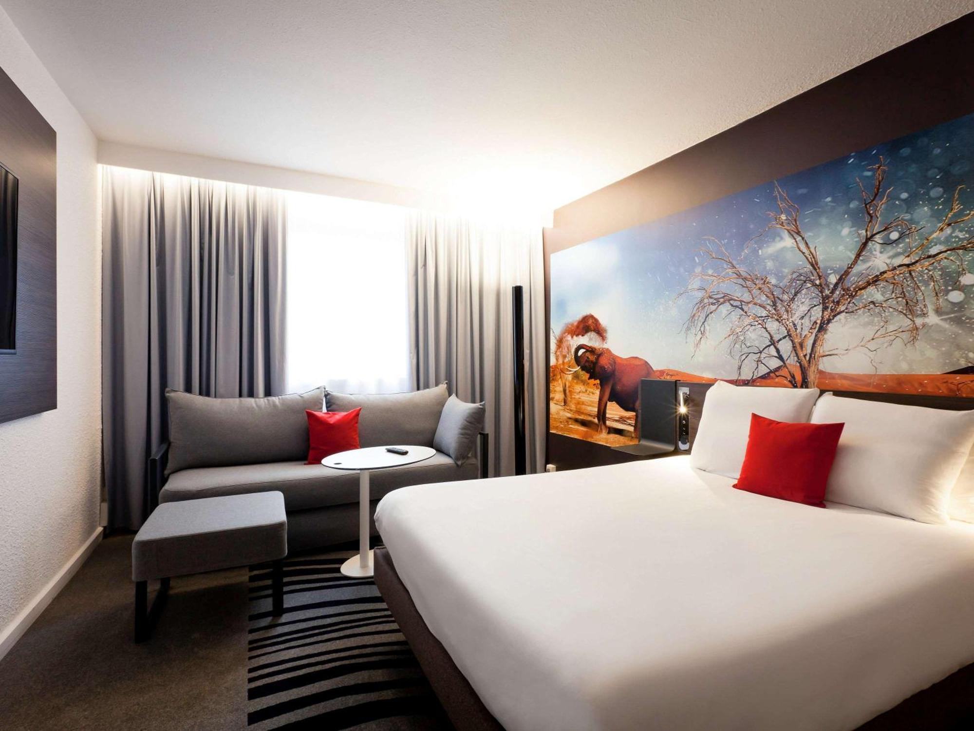 Executive Double Room with Sofa Bed,1716990037:JPEG