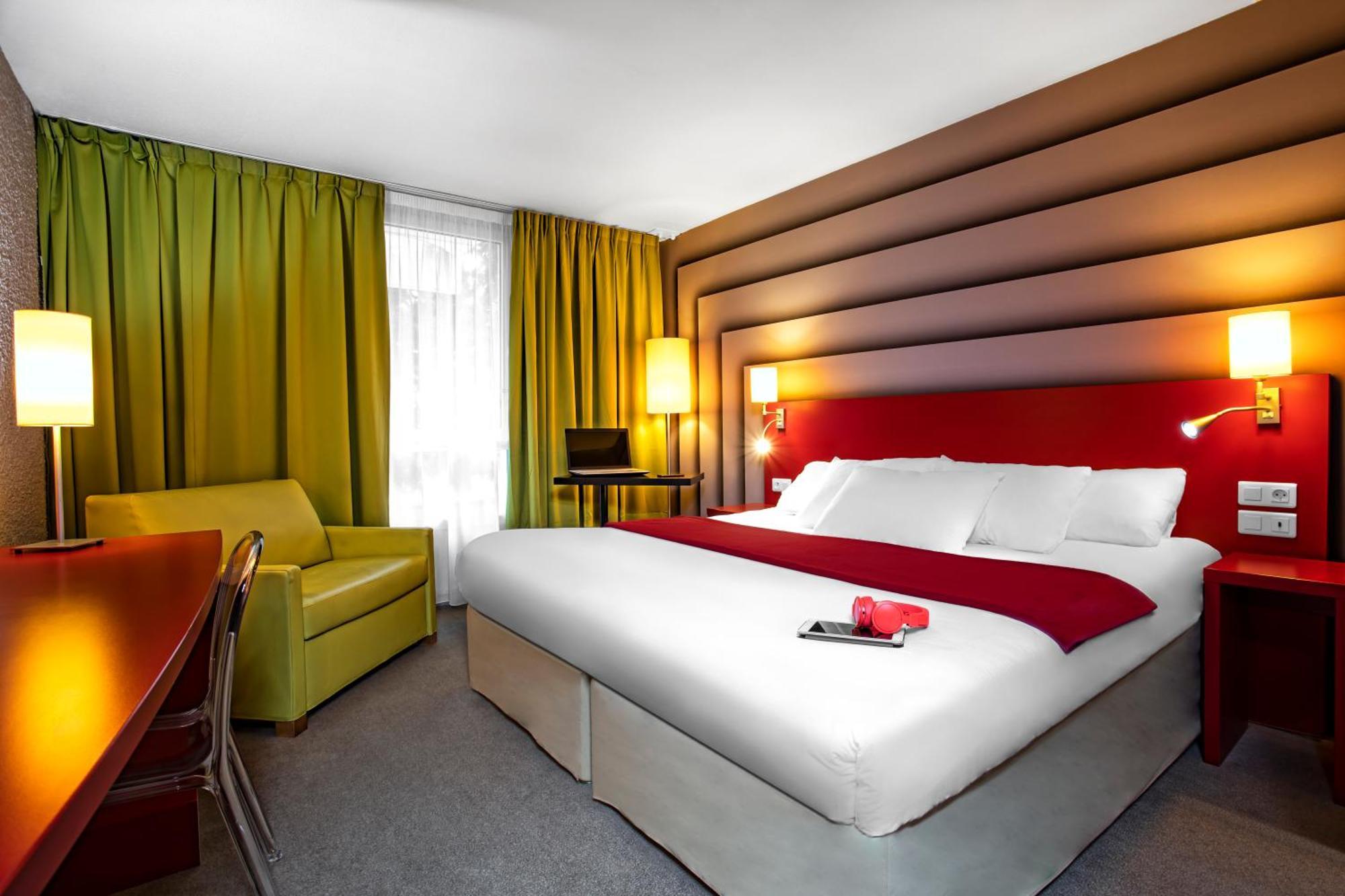 Habitación Doble Estándar con sofá cama y ducha