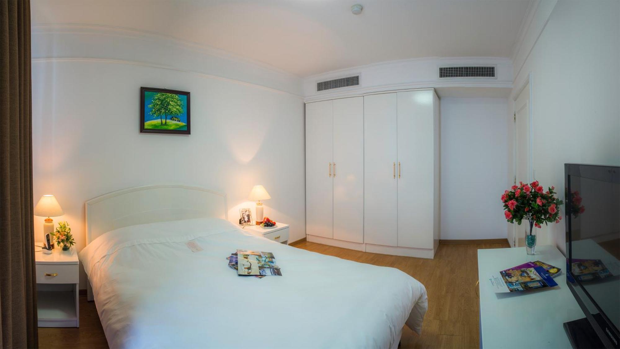 One-Bedroom Apartment,240172601:JPEG