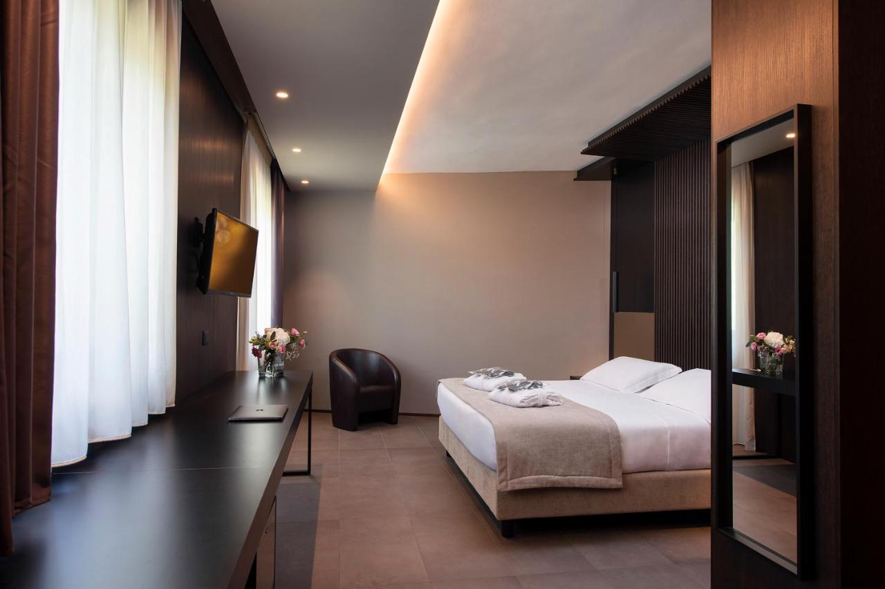 Executive Deluxe Double Room