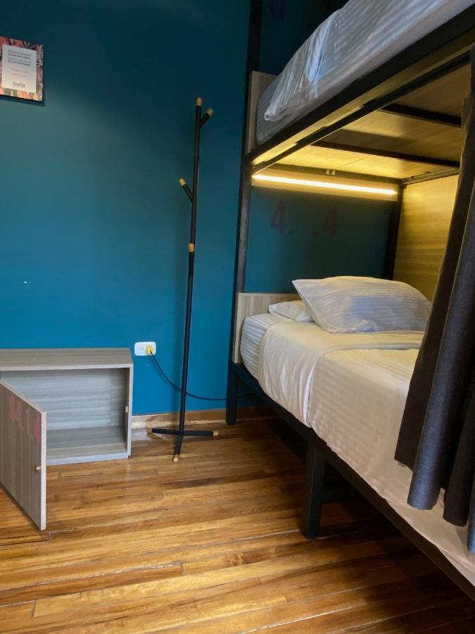 Cama individual en habitación compartida - 4 camas