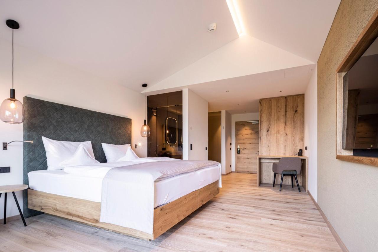 Deluxe Doppelzimmer mit Balkon und Bergblick
