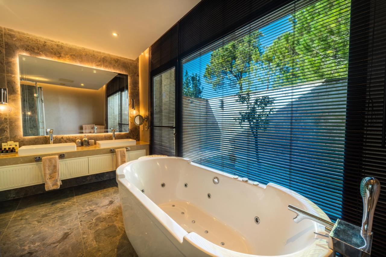 Superior Deluxe Villa met Eigen Zwembad (5 Volwassenen + 2 Kinderen)