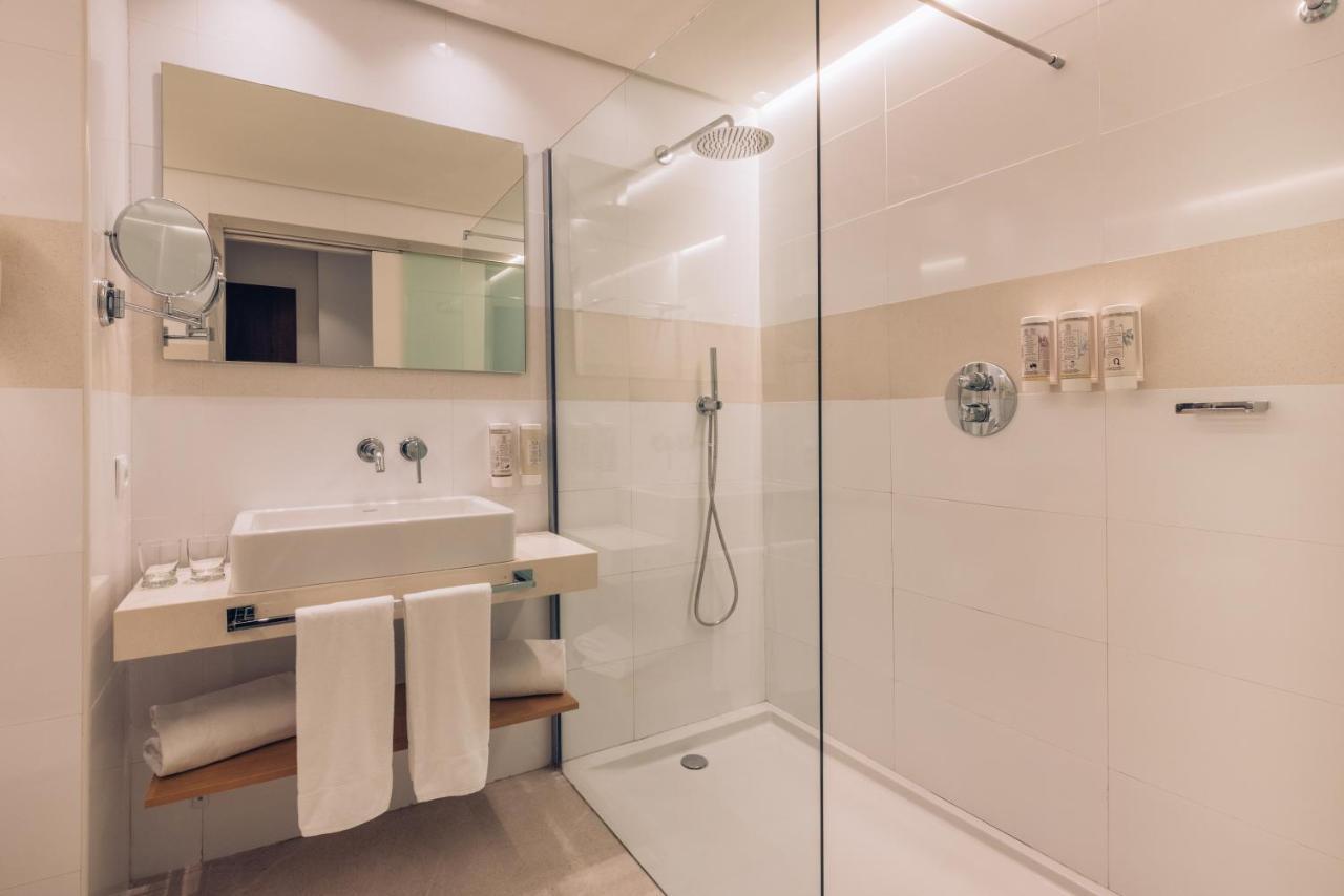 Quarto Duplo Premium com Vista Lateral Mar