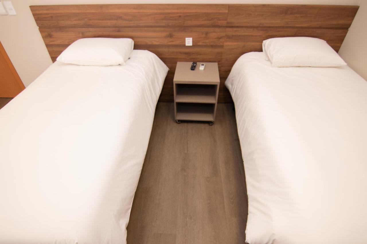Large Double Room,1345046687:JPEG