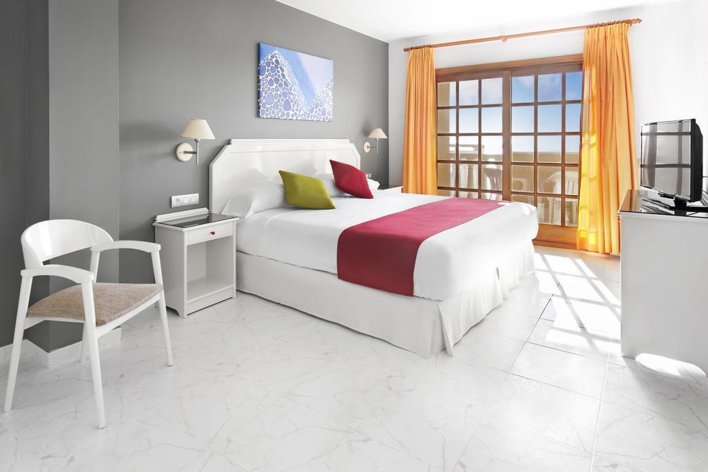 Chambre Double Deluxe (2 Adultes)