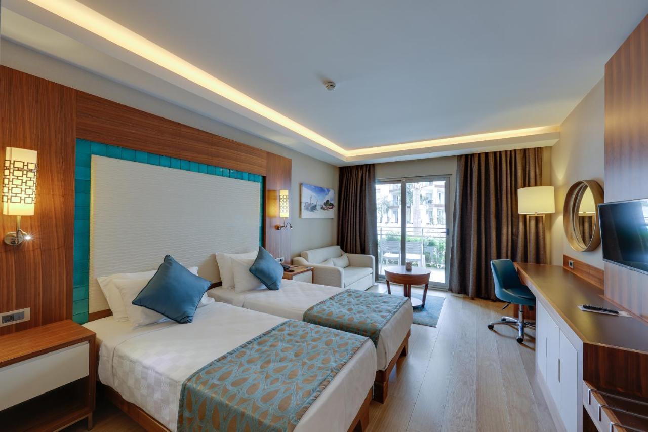 Superior Twin Room - Non-Smoking