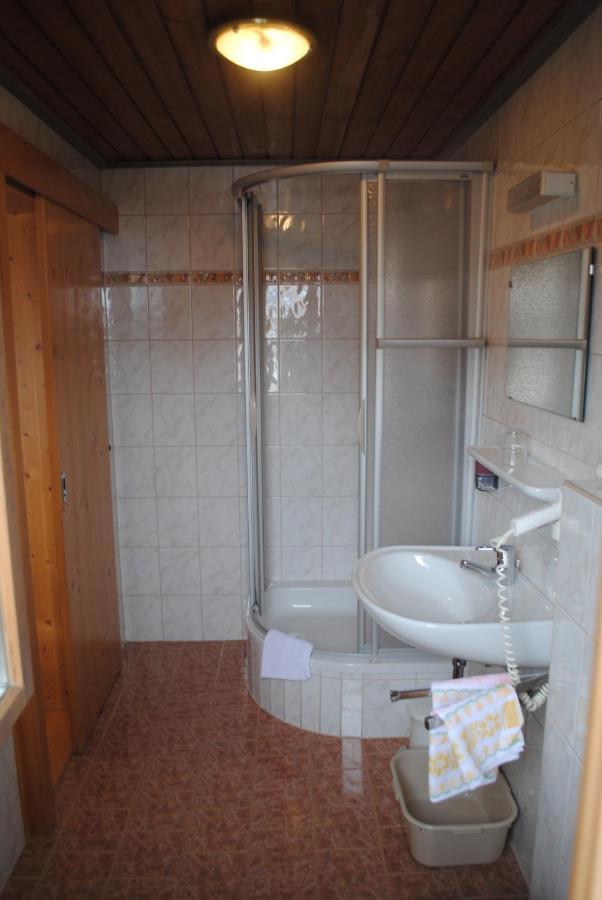One-Bedroom Apartment Terrace,1479574230:JPEG