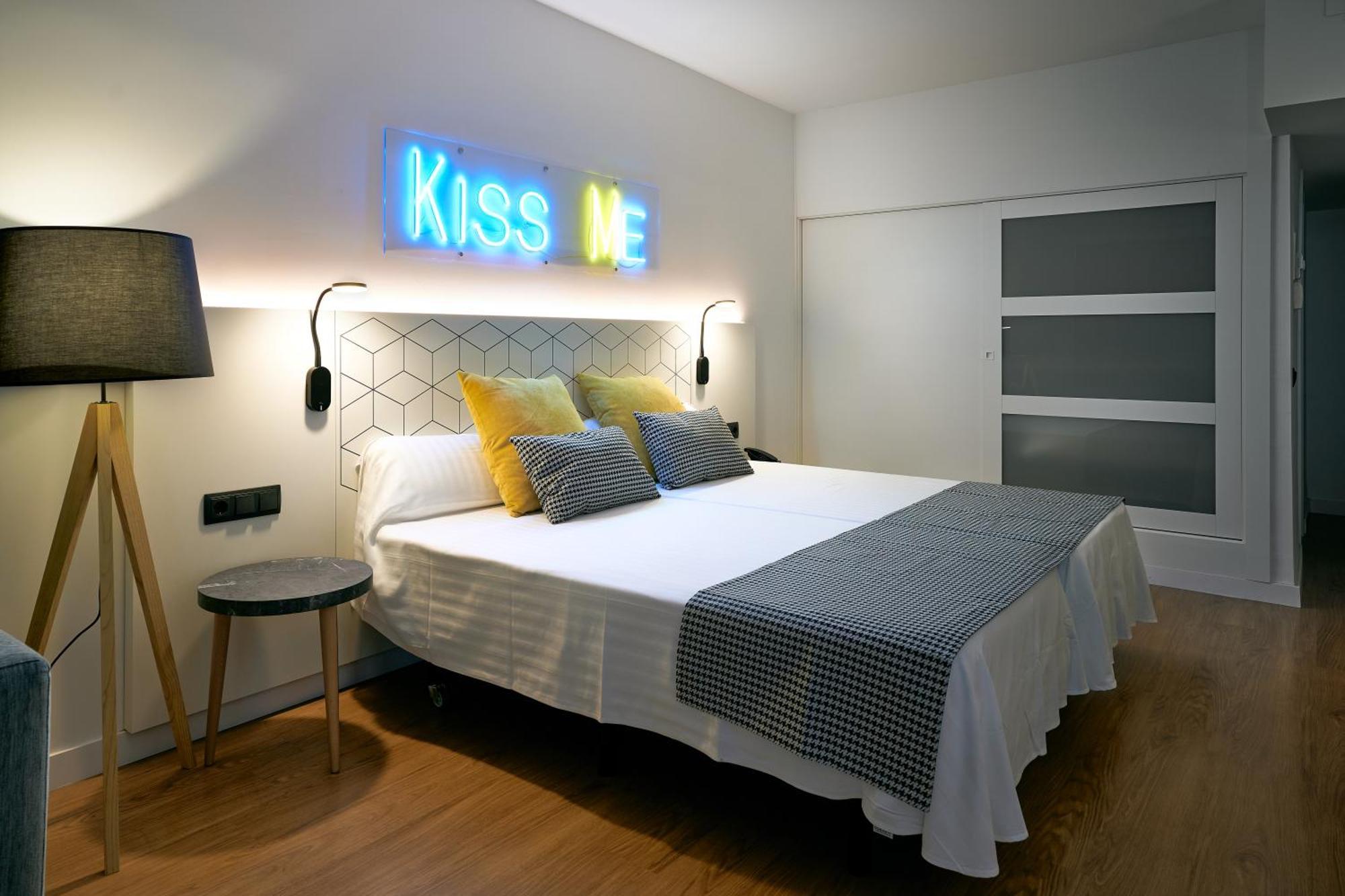 Junior Suite with Spa Bath and Balibed in Terrace - Spa Access Included