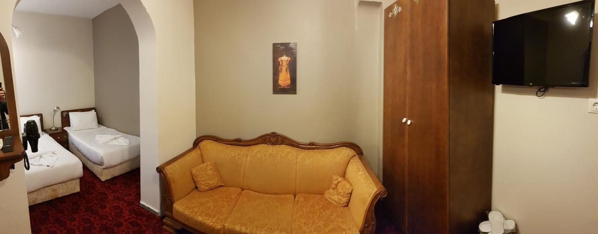 Triple Room Private Bathroom,1522997149:JPEG