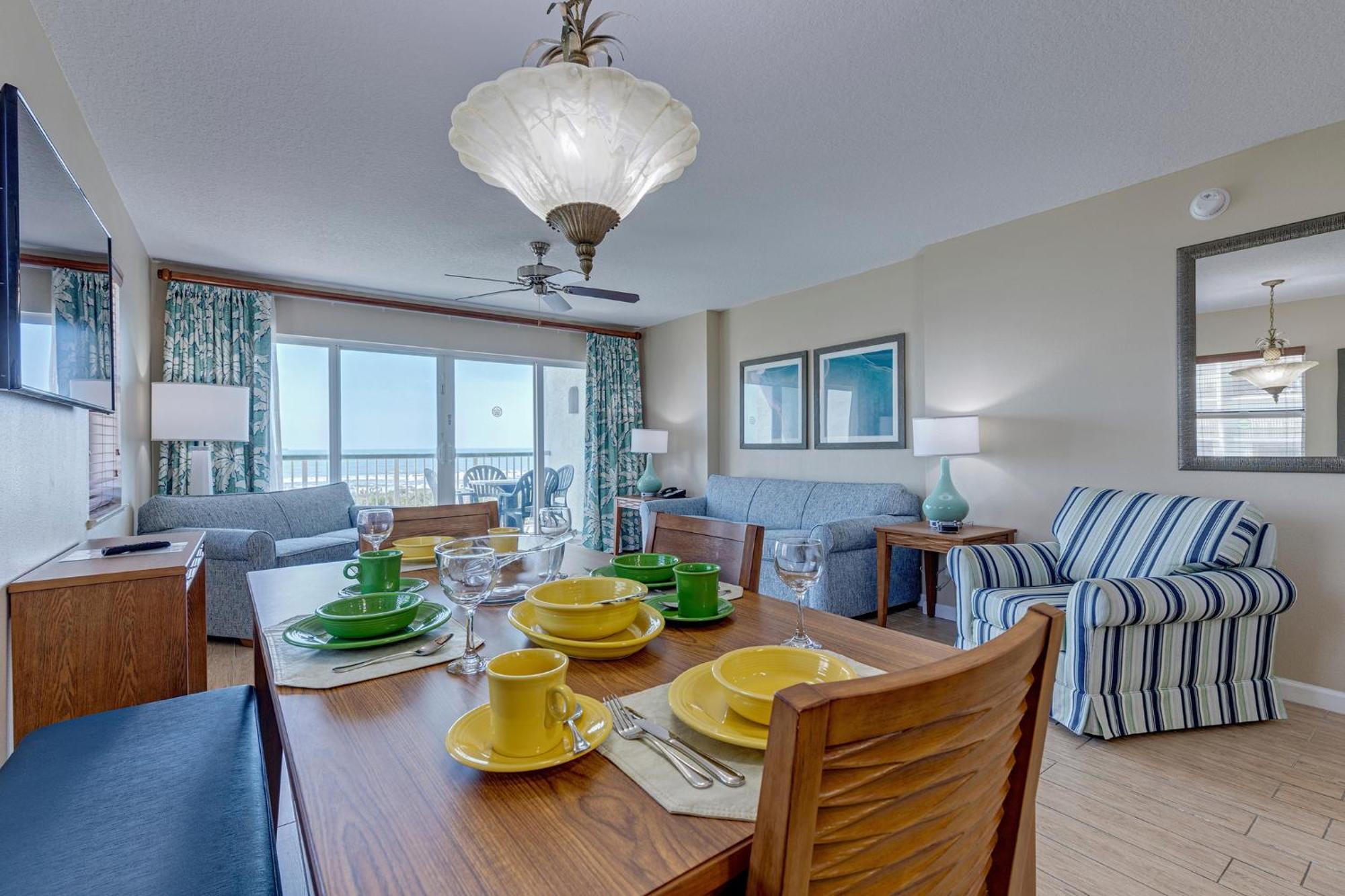 Two-Bedroom Suite Ocean Front