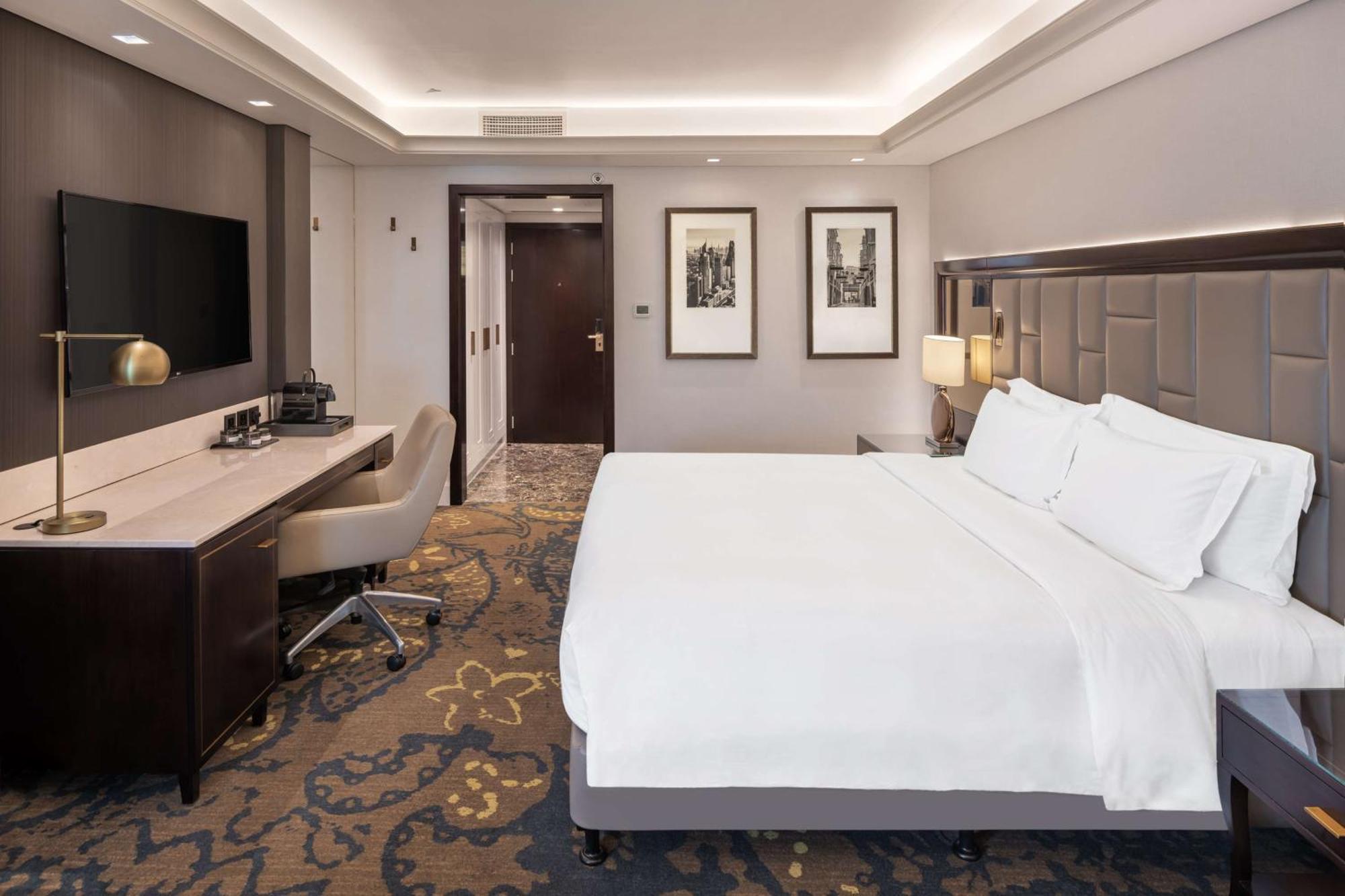 Superior Room Balcony Creek View