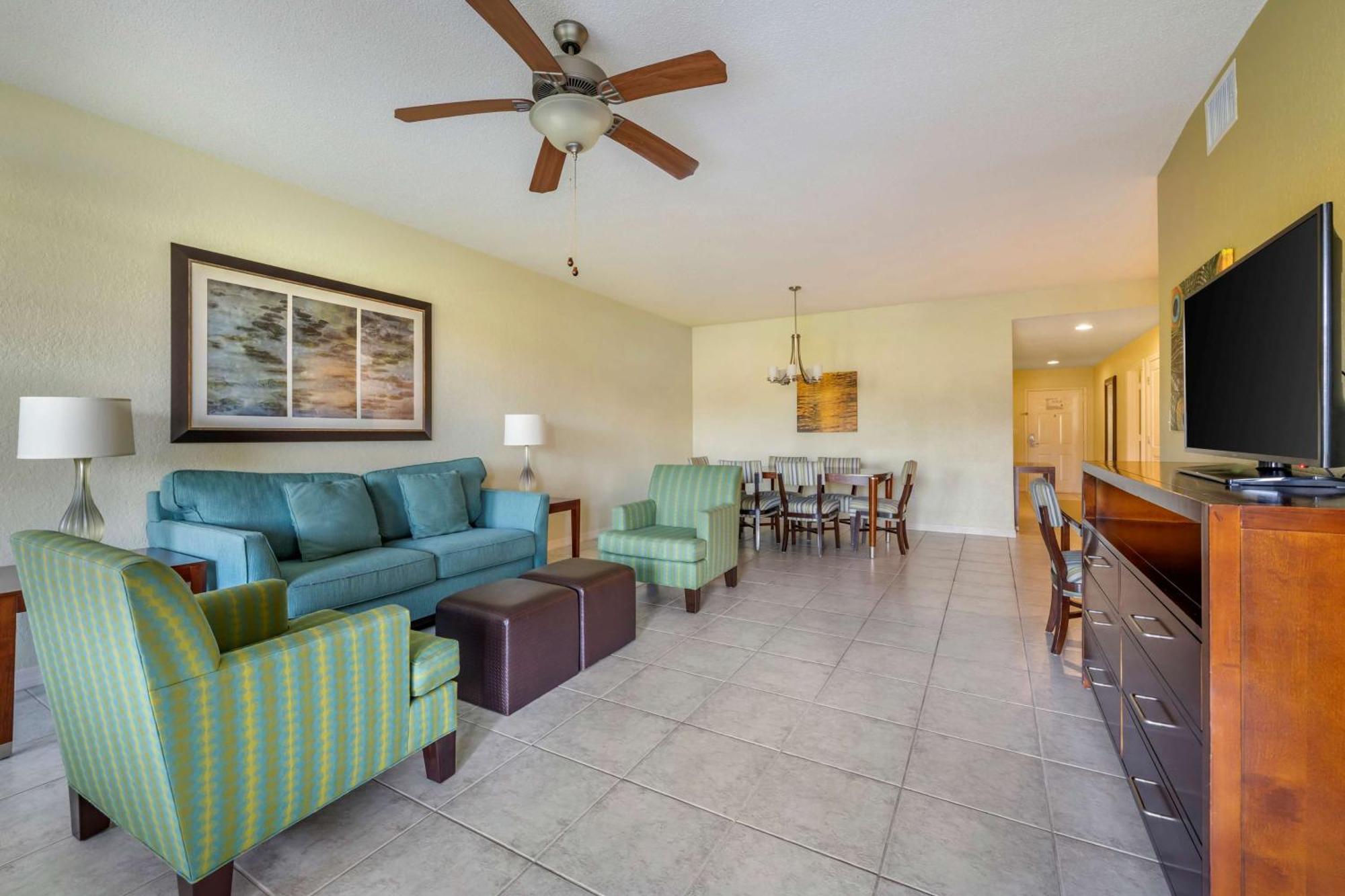 Two Bedroom Suite Roll Shower Accessible