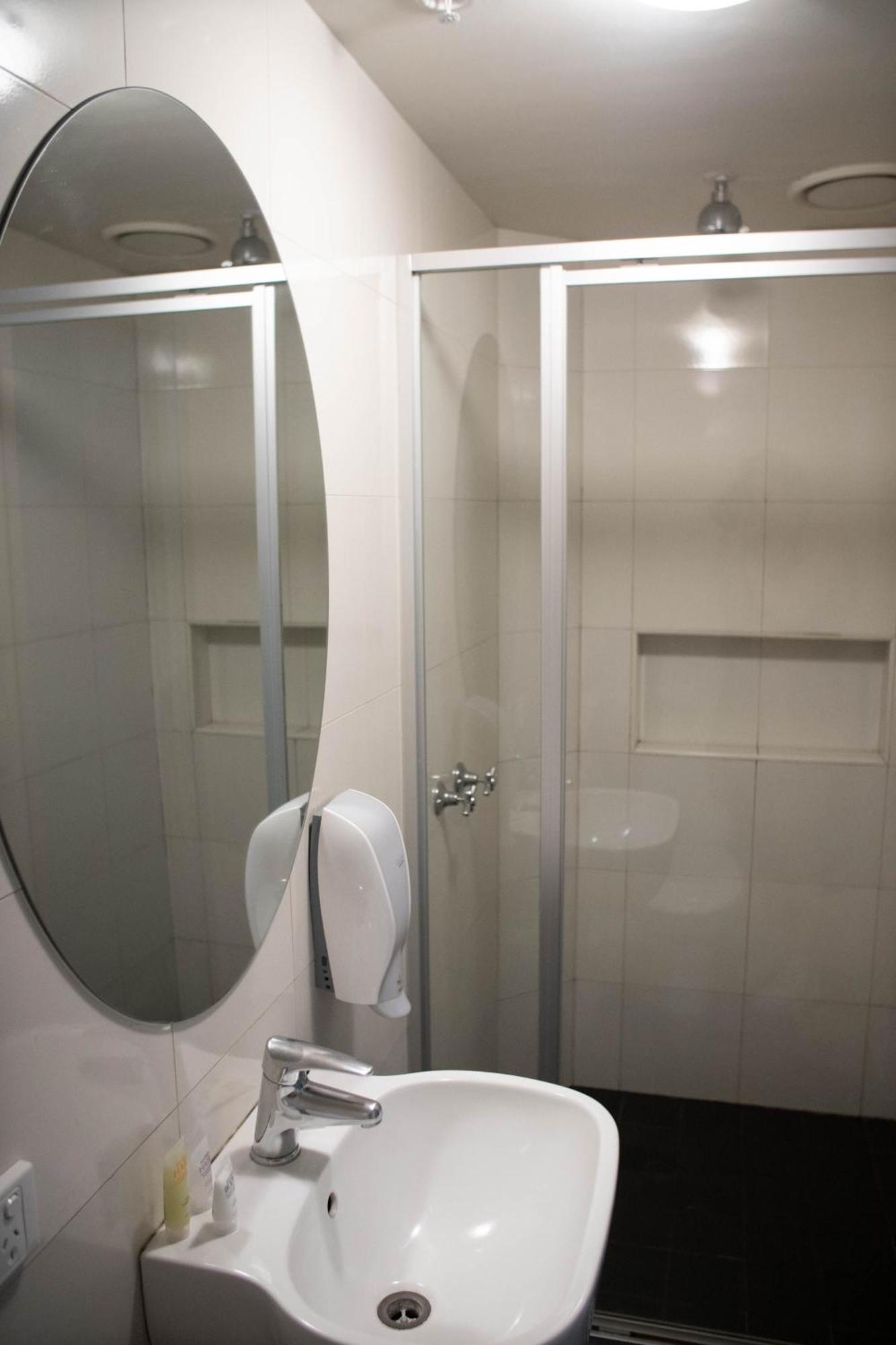 Twin Room with Private Bathroom