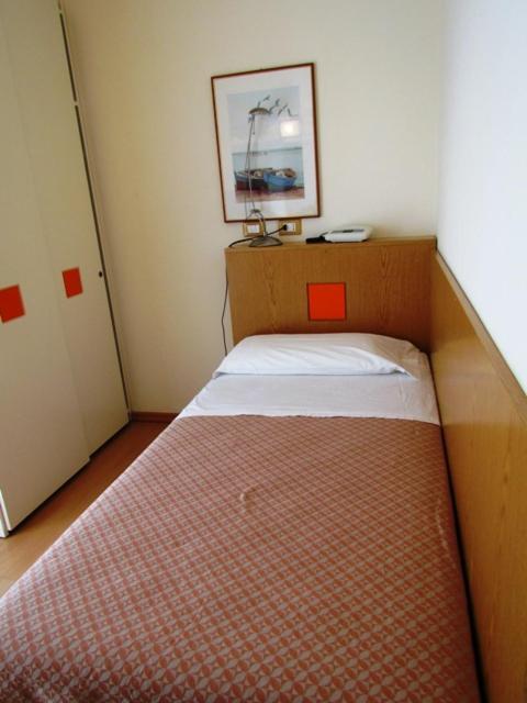 Single Room Partial Sea View