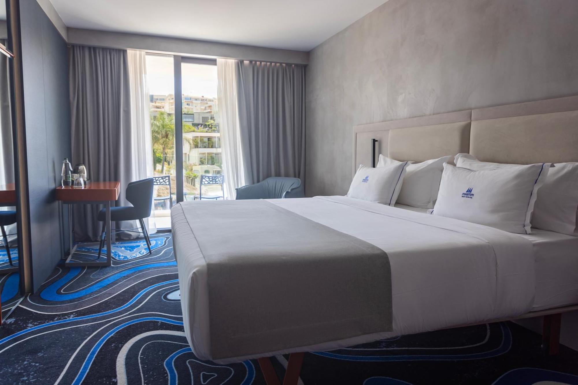 Doppelzimmer mit Poolblick