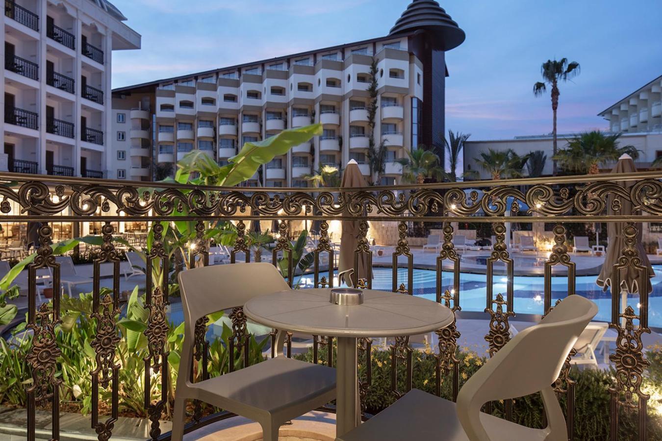 Double Room Pool View