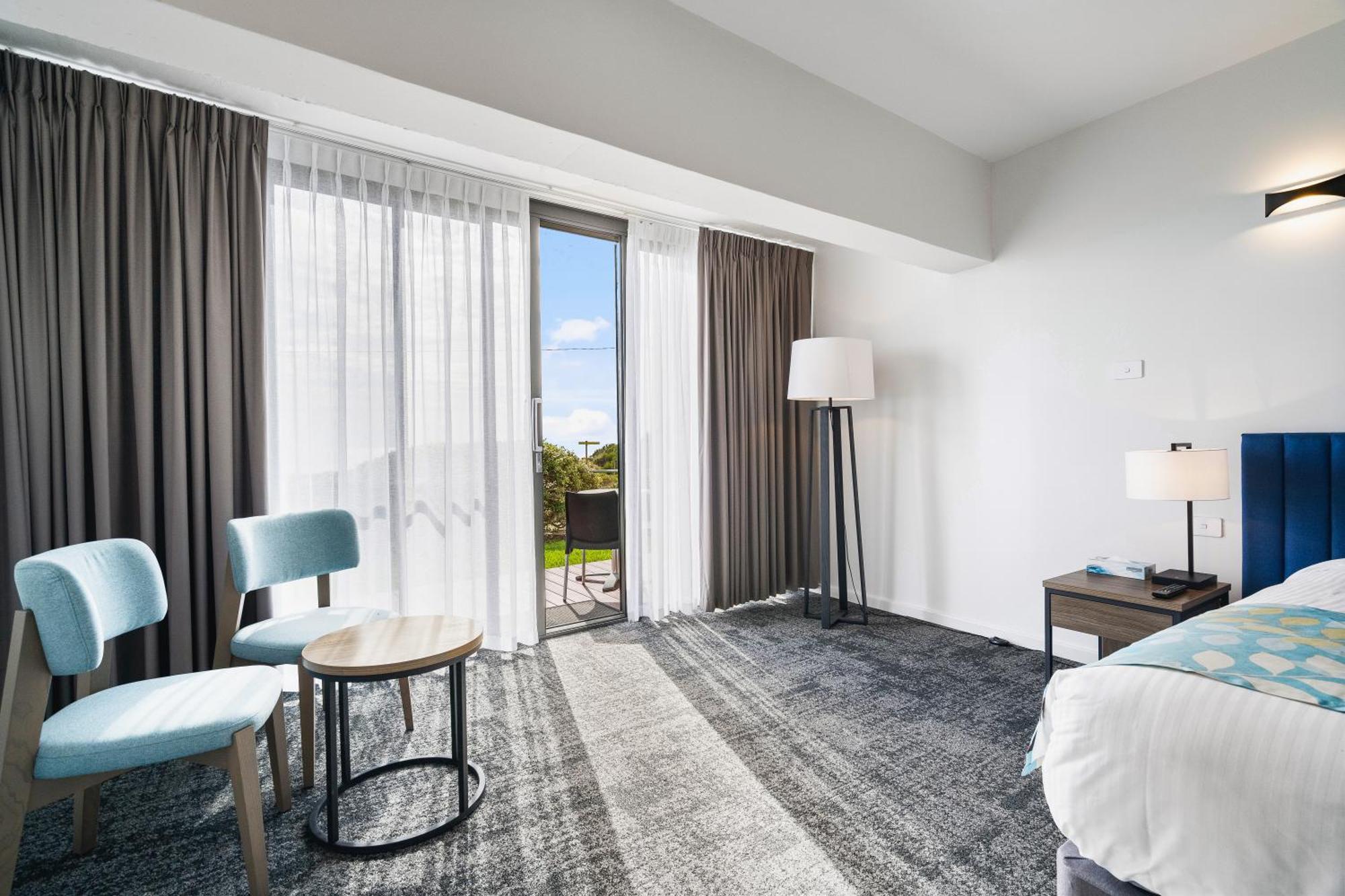 Executive Room with One King Bed - Ocean View