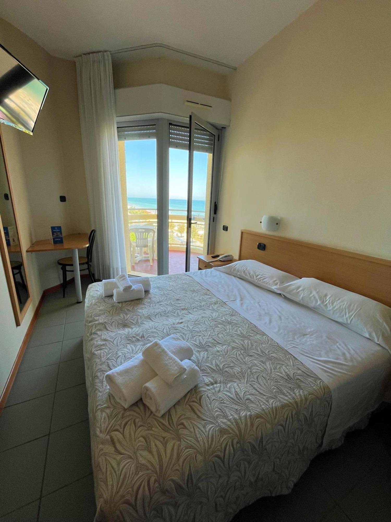 Classic Quadruple Room