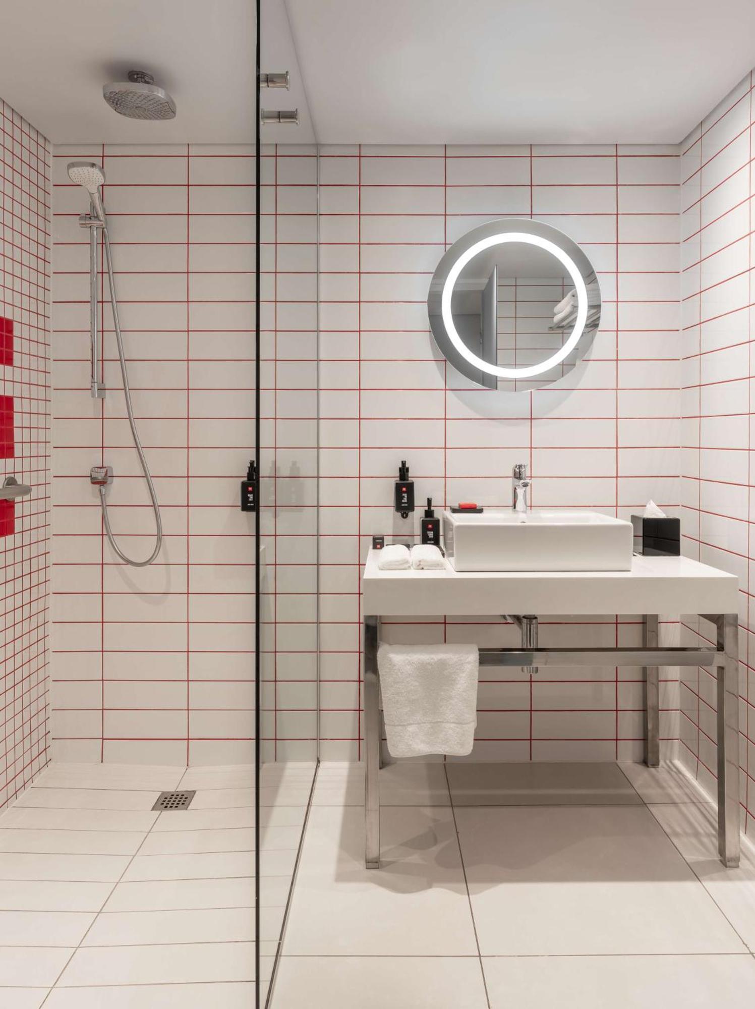 Junior Suite with Balcony and Waterfront View,1602362724:JPEG