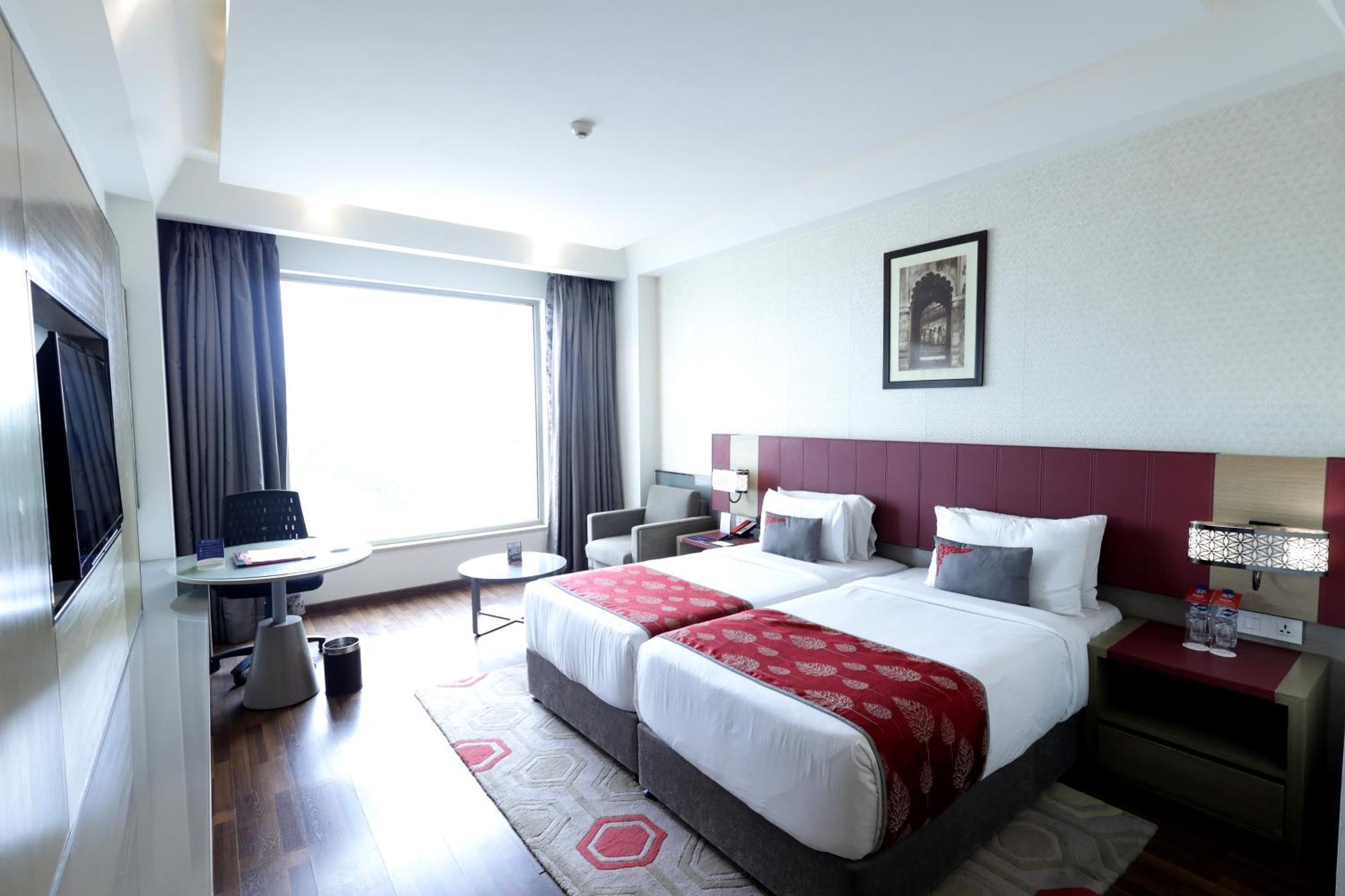 Twin Non-Smoking Room on food beverages | Complimentary one way airport transfer until 30th Sep