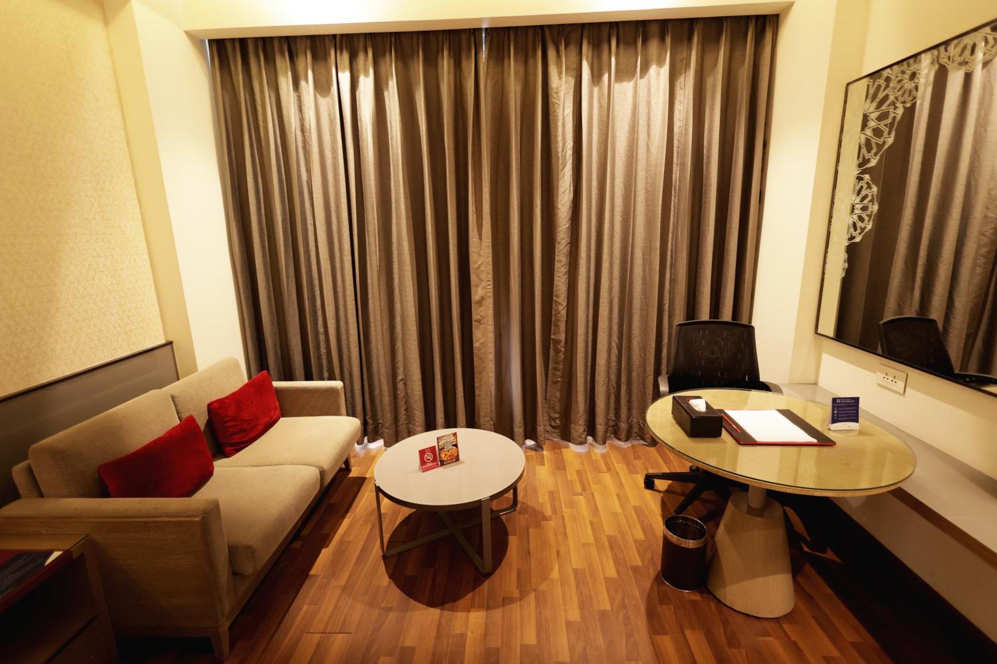 Queen Non-Smoking Room on food beverages | Complimentary one way airport transfer until 30th Sep